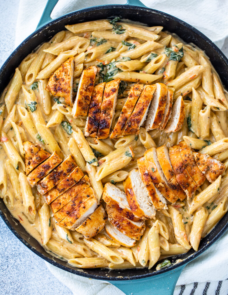Creamy Garlic Chicken Pasta Recipe